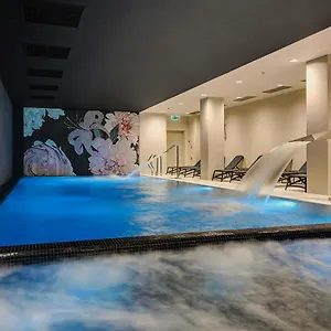 4* מלון Grano Old Town